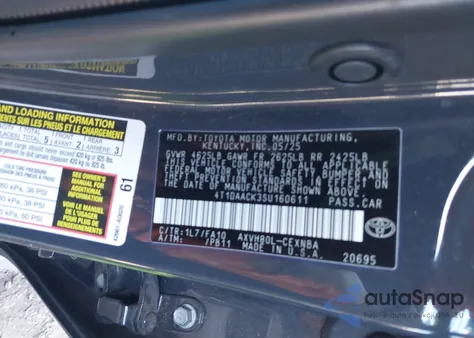 2025 Toyota Camry Le z USA, uszkodzony, nr VIN 4T1DAACK3SU160611